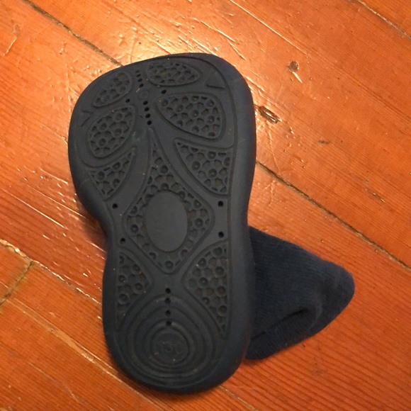 Sock shoes - Picture 3 of 3